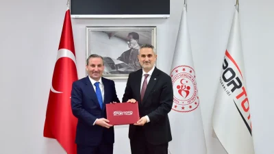 Sultanbeyli Belediye Başkanı Ali Tombaş, Ankara’da gerçekleştirdiği ziyaret kapsamında Spor