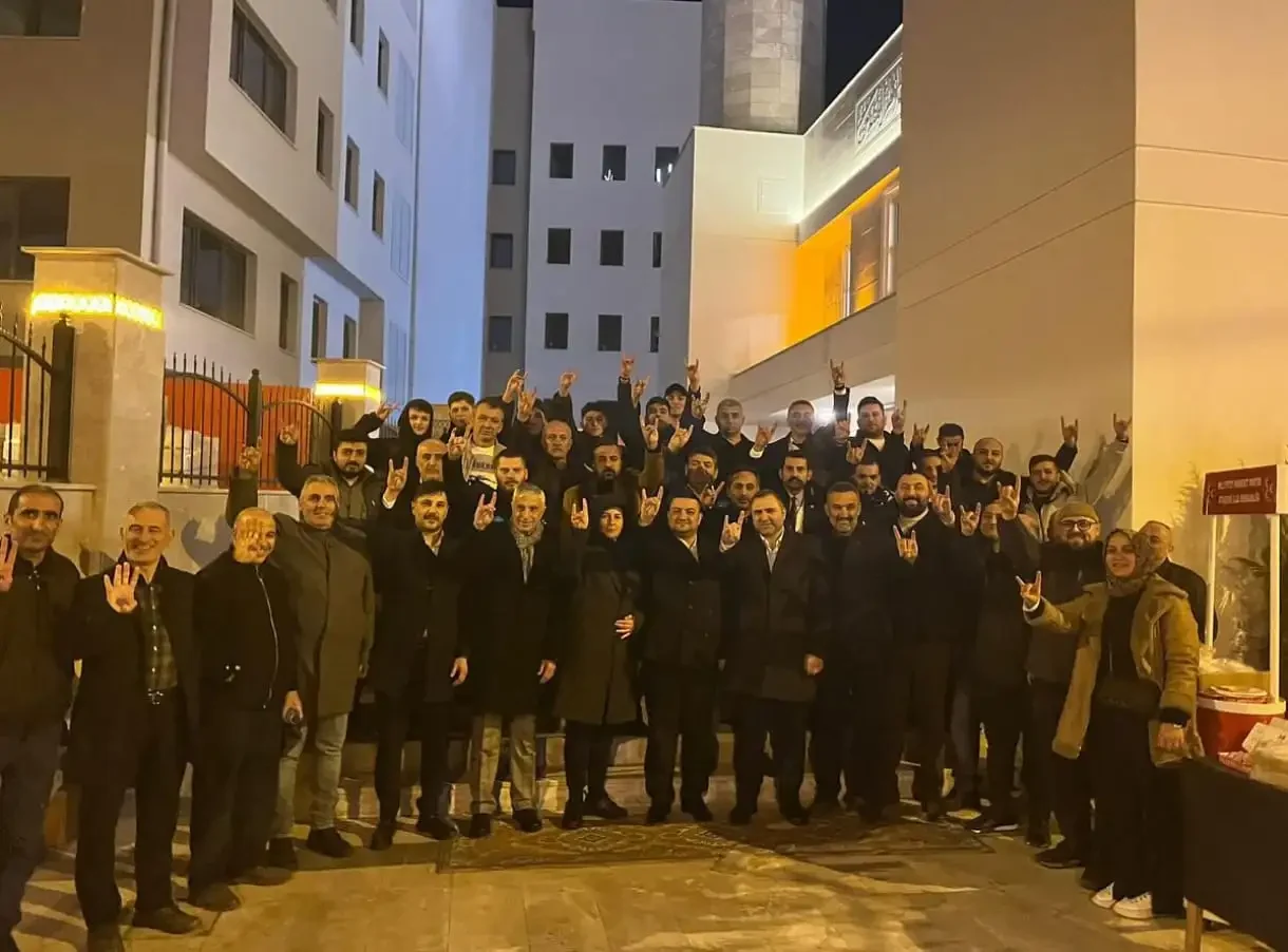 MHP Ataşehir’den Kadir Gecesi’nde Gönülleri Isıtan İkram