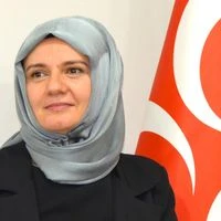 Döne Doğutekin yazar fotoğrafı