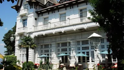 Büyükada Nizam Mahallesi’ndeki Anadolu Kulübü, 1937’de Yat Kulübü tesislerini icradan