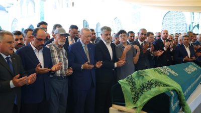 Tedavi gördüğü hastanede vefat eden AK Parti Şanlıurfa Milletvekili'nin kızı