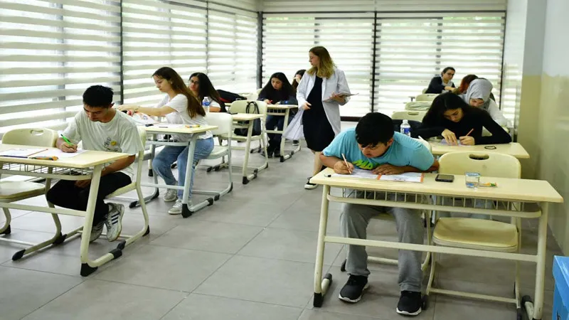 Beylikdüzü Belediyesi’nin ücretsiz Kültürsem kurslarından yararlanan 128 YKS ve 311