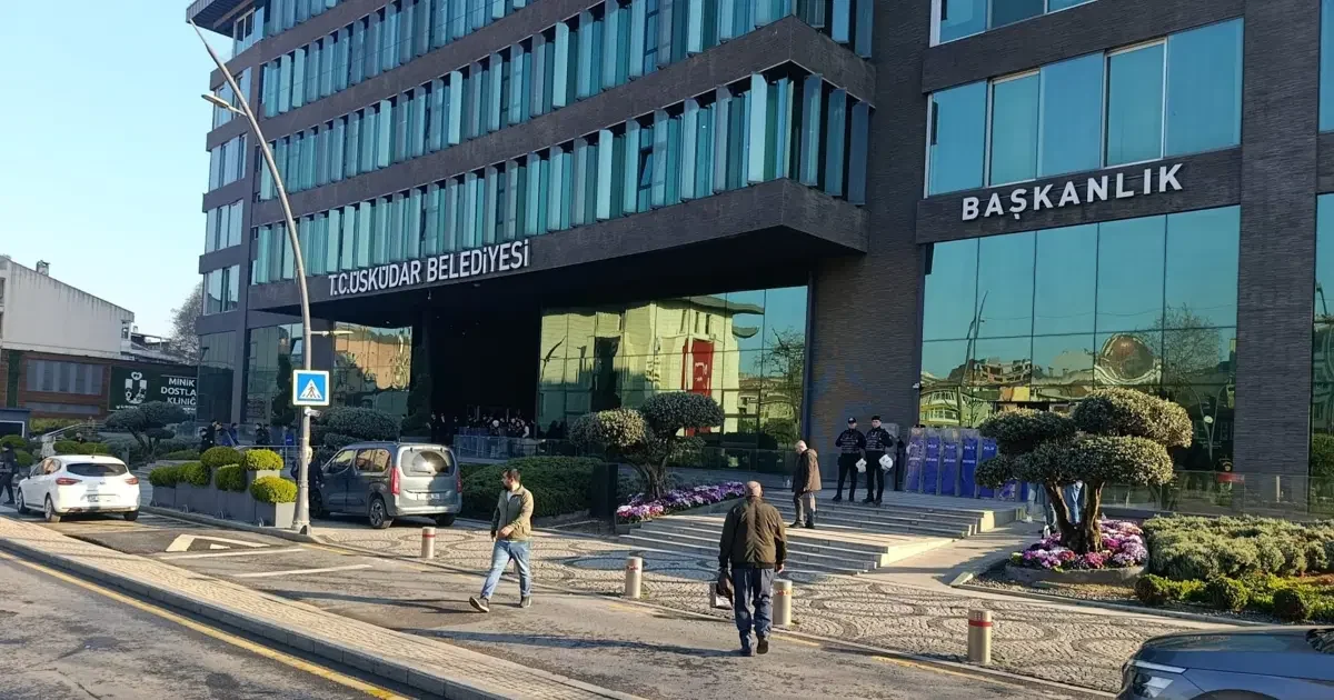 Üsküdar Belediyesi'nin yapı ve iskan ruhsatı süreçlerine yönelik yürütülen soruşturmada