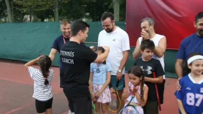 Eyüpsultan’da 30 Ağustos’un 104. yılında Alibeyköy Osmanlı Park’ta çocuklar ve