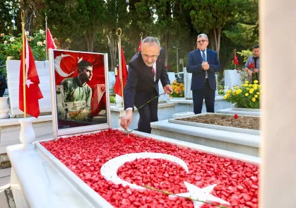 Eyüpsultan’da 30 Ağustos Zafer Bayramı’nın 104. yılı, Hükümet Konağı önündeki