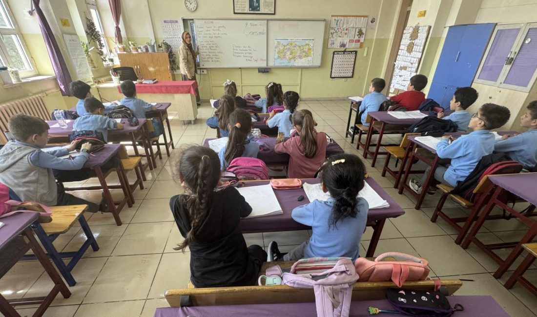 Yeni eğitim-öğretim yılı yaklaşırken çocukların okul kaygısı ve ebeveynlerin izlemesi