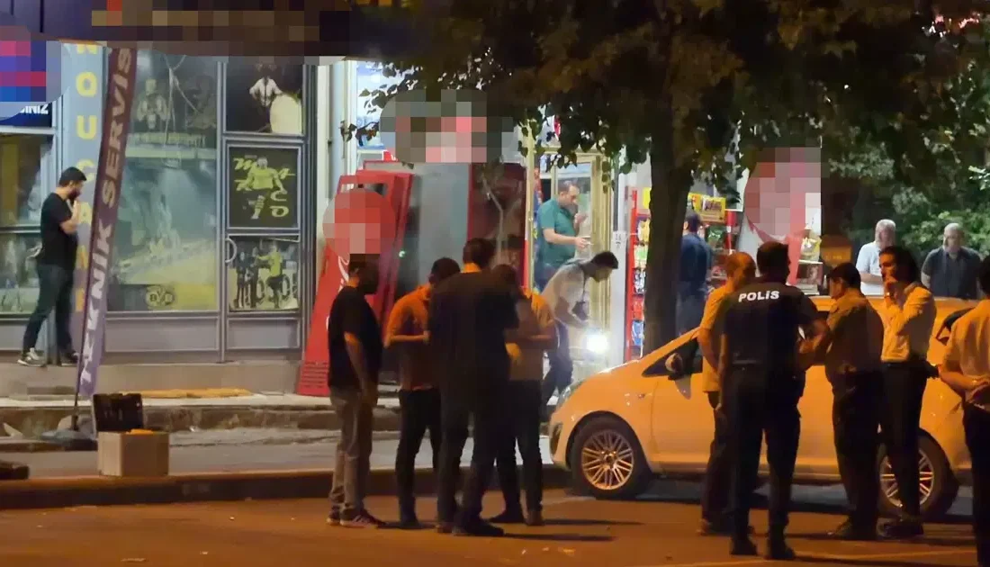 Diyarbakır'ın Kayapınar ilçesinde bir video oyun salonuna düzenlenen silahlı saldırıda