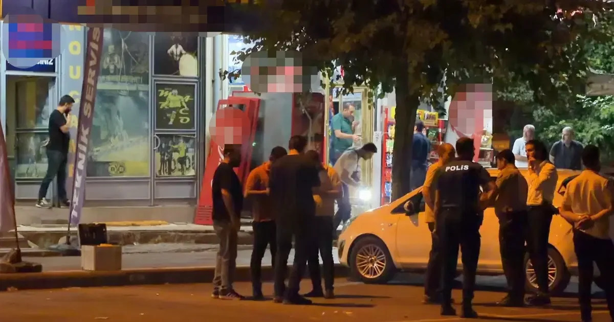 Diyarbakır'ın Kayapınar ilçesinde bir video oyun salonuna düzenlenen silahlı saldırıda