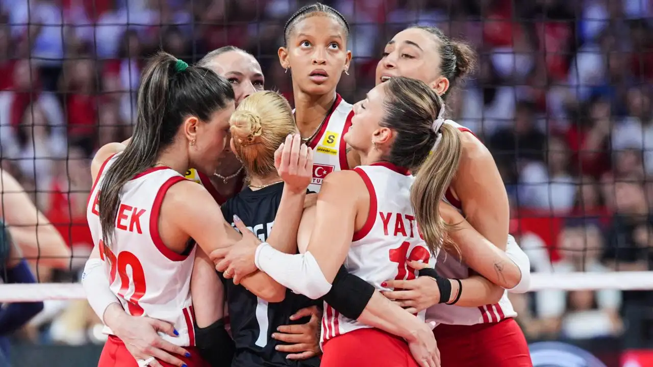 A Milli Kadın Voleybol Takımı, 2026 CEV Avrupa Şampiyonası finalinde