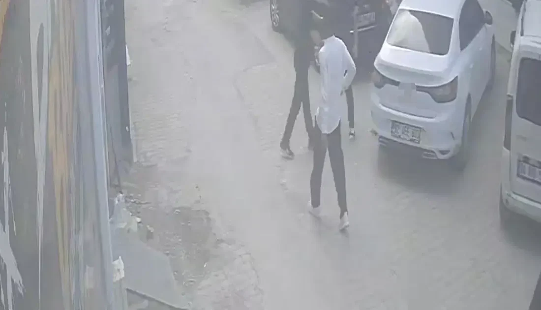 Adıyaman'da erkek arkadaşının şiddet uyguladığı kadına yardım etmek isteyen bir