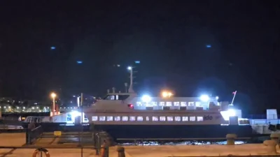 İstanbul-Mudanya seferini yapan İDO feribotunun yanaşma sırasında iskeleye çarpması sonucu