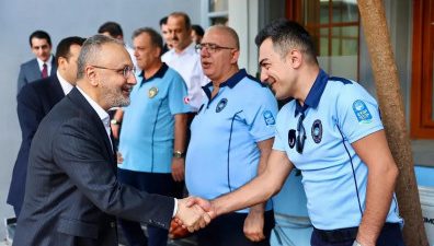 Eyüpsultan Belediye Başkanı Dr. Mithat Bülent Özmen, Zabıta Haftası dolayısıyla