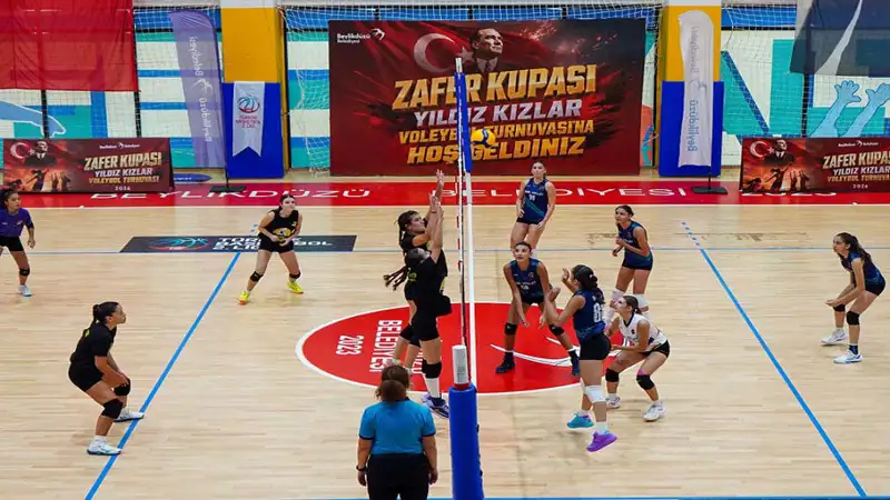 Beylikdüzü Belediyesi'nin düzenlediği Zafer Kupası Yıldız Kızlar Voleybol Turnuvası'nın ilçe