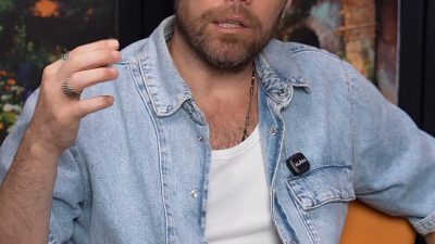 Ünlü pop müzik sanatçısı Murat Dalkılıç, sağlık sorunları nedeniyle daha