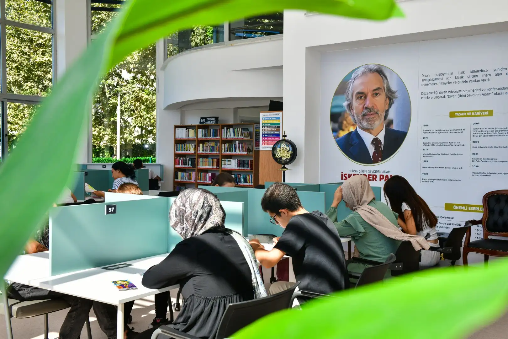 Esenyurt Belediyesi tarafından Akçaburgaz Mahallesi'nde hizmete açılan İskender Pala Kütüphanesi,