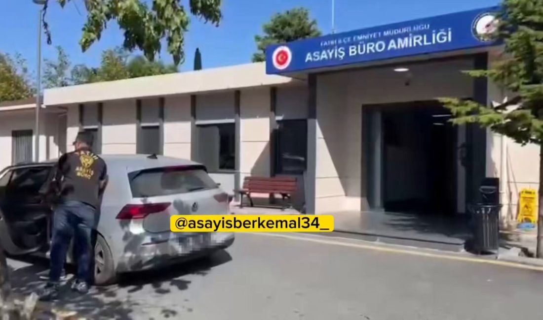 İstanbul Fatih te taksi ücreti yüzünden müşterileriyle tartışarak darp eden