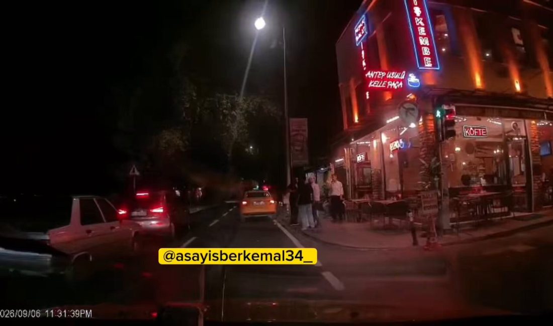 İstanbul Fatih'te bir taksi şoförü, henüz belirlenemeyen bir nedenle yaşlı