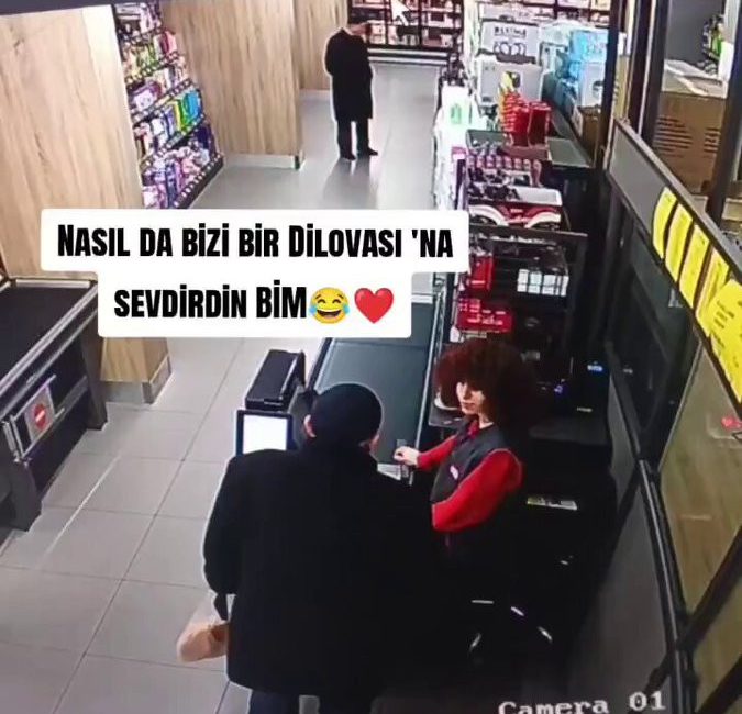Kocaeli'de markette kasiyerlik yapan genç kız ile mahallesinden tanıdığı yaşlı