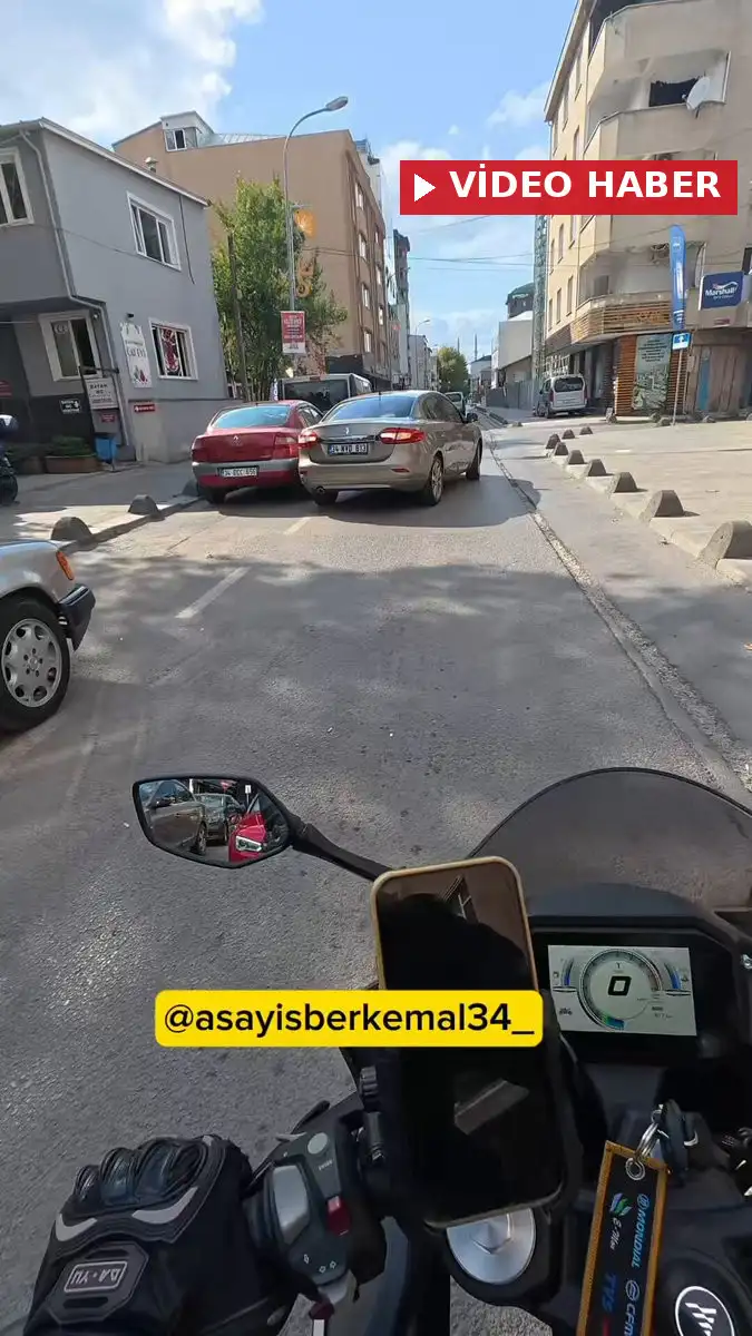 İstanbul Sultanbeyli'de yol üzerindeki çukur alana giren motosikletin sürücüsü kontrolünü