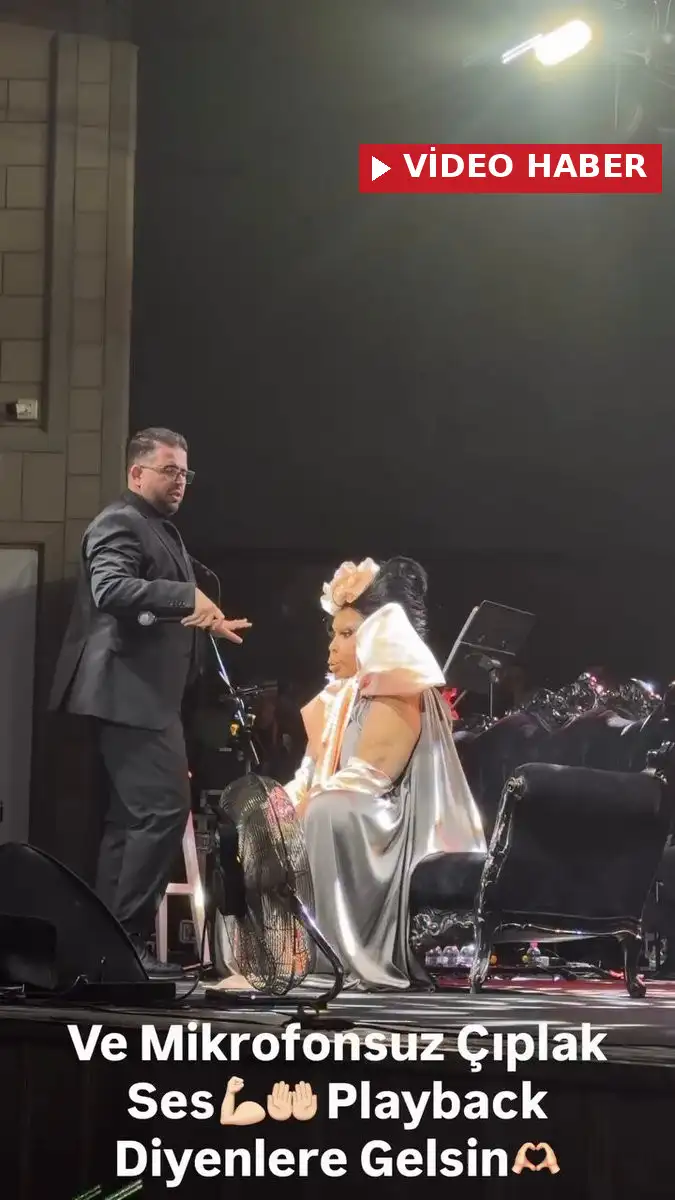 Türk sanat müziğinin usta ismi Bülent Ersoy, sahne performansıyla dinleyicilerini
