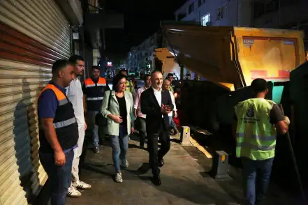 Eyüpsultan Belediyesi tarafından başlatılan asfalt seferberliği kapsamında İslambey Caddesi'nde altyapı