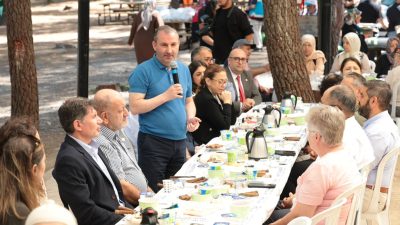 Sultanbeyli Belediyesi tarafından yaşlı vatandaşlar onuruna piknik programı gerçekleştirildi. Etkinliğe