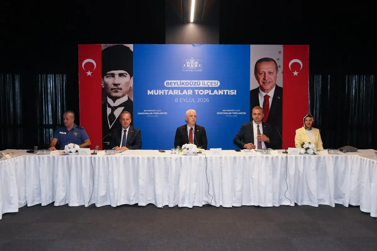 İstanbul Valisi Davut Gül'ün başkanlığında Beylikdüzü ilçesi muhtarlar toplantısı gerçekleştirildi.