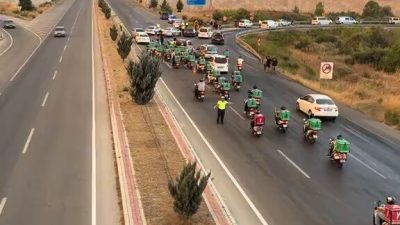 Antalya'da orman yangınlarına müdahale edilen bölgelere yardıma koşan motosikletli kuryelerin