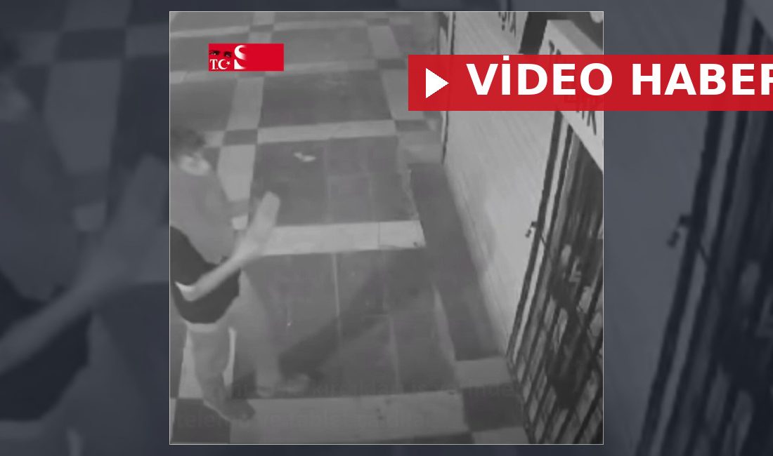 Şanlıurfa'da yüzlerini gizleyen iki şüpheli, taşla camını kırdıkları iş yerinden