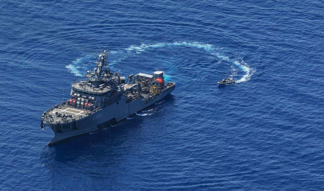 KKTC Başbakanı Üstel, Girne açıklarında alabora olan yolcu gemisi kazasında