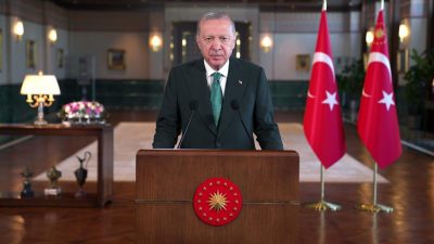 Cumhurbaşkanı Erdoğan, 23. İmam Hatipliler Kurultayı'na gönderdiği video mesajda, imam
