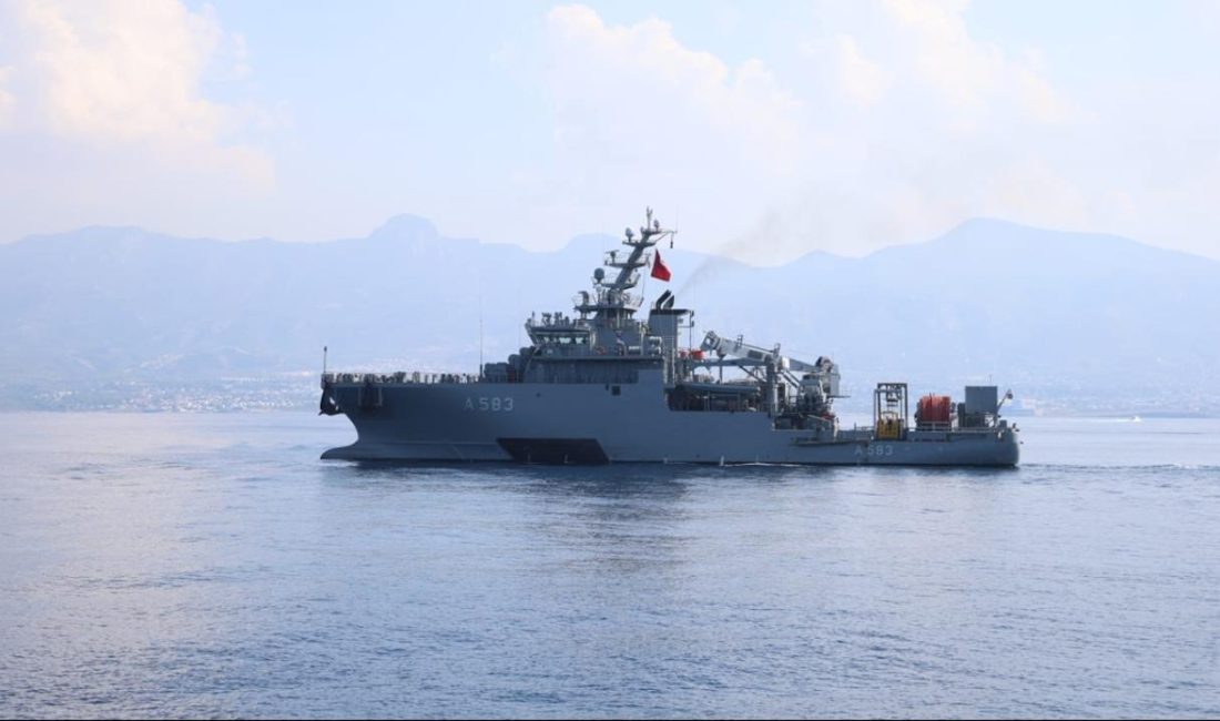Türk Deniz Kuvvetleri envanterindeki TCG Alemdar, TCG Işın ve TCG