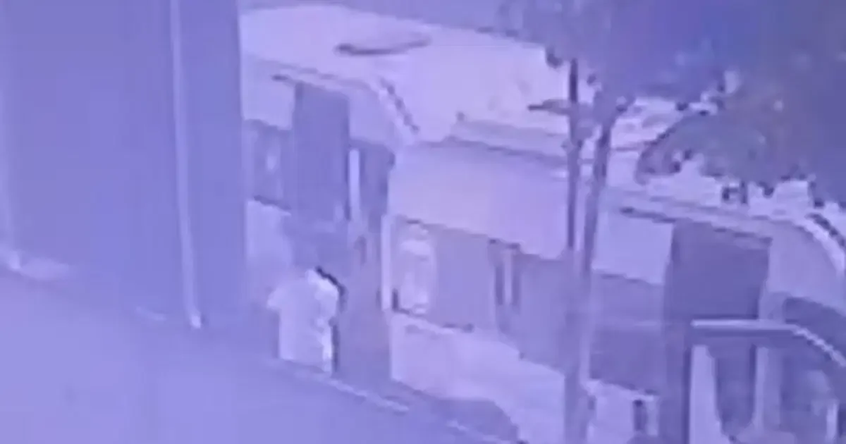 Arnavutköy'de akaryakıt tartışması yüzünden işçi servisi şoförünü 4 kurşunla öldüren
