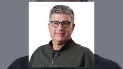 Apple yetkilisi Tom Marieb ekran koruyucu kullananları görünce rahatsız olduğunu