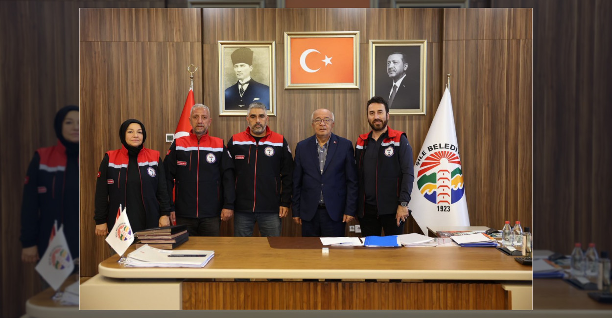 Şile Arama Kurtarma Derneği yönetimi, Şile Belediyesi Başkan Vekili Sacit