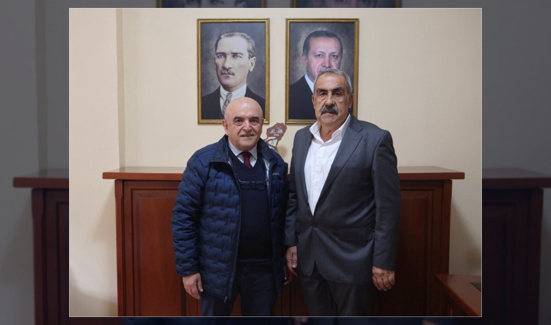 Adalar Tapu ve Kadastro Müdürü Halil Üstündağ, Adalar Belediyesi Başkan