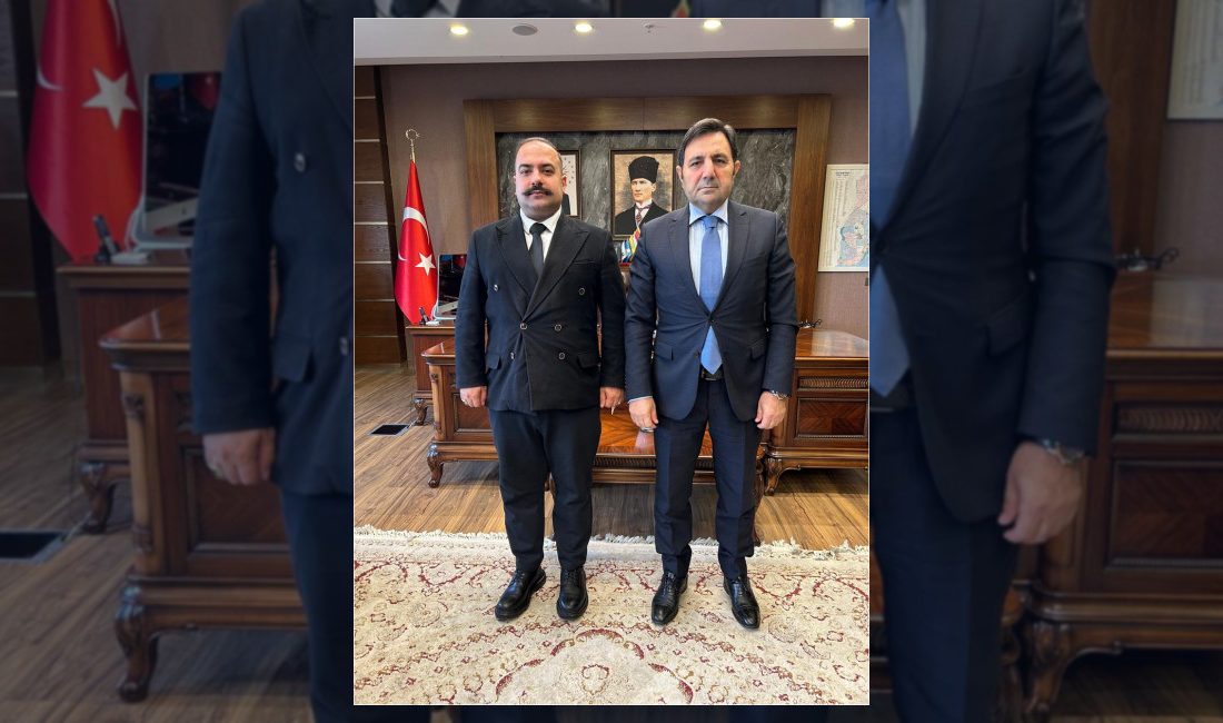 Zeytinburnu Ayhan Şahenk Ortaokulu Müdürü Ali Mehti Salmanlı, Kaymakam Dr.
