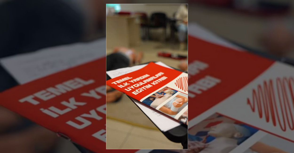 Bayrampaşa Belediyesi Sağlık İşleri Müdürlüğü, vatandaşlara yönelik ilk yardım eğitimleri