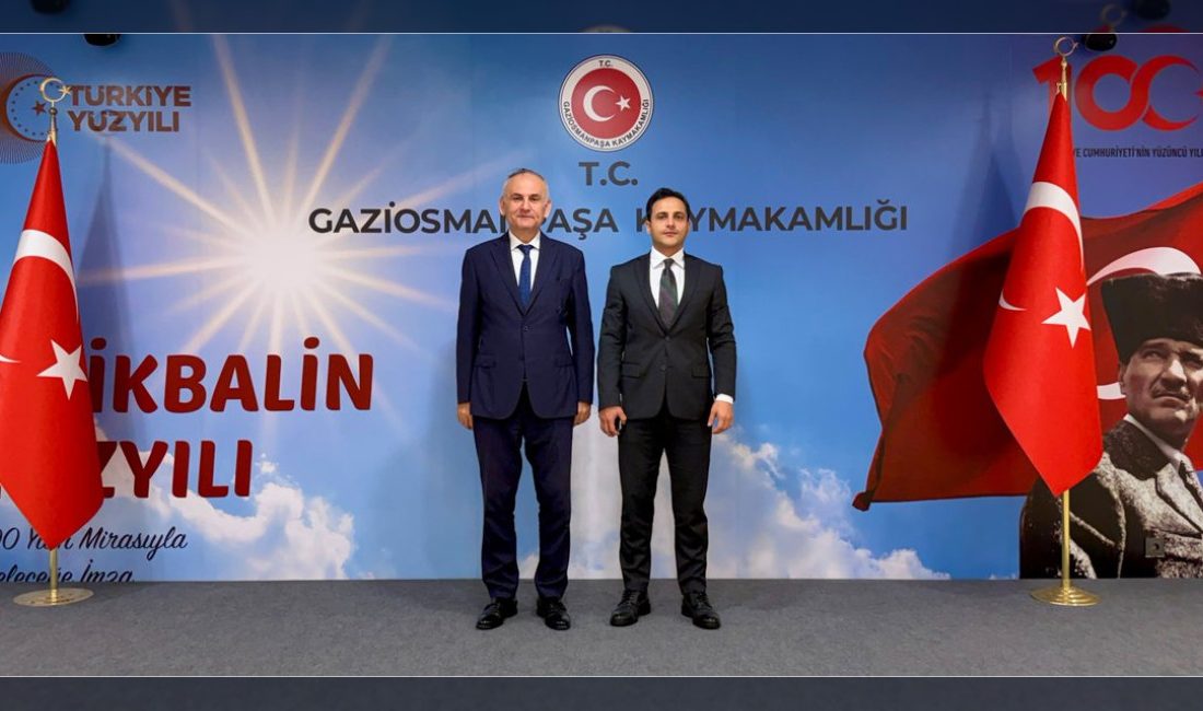 Bursa Orhaneli Kaymakamı Yasin Erdem, Gaziosmanpaşa Kaymakamı İskender Yönden'i makamında