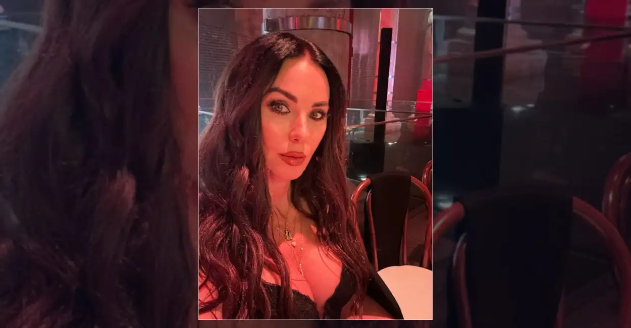 Defne samyeli marka etkinliği: Ünlü şarkıcı ve oyuncu Defne Samyeli