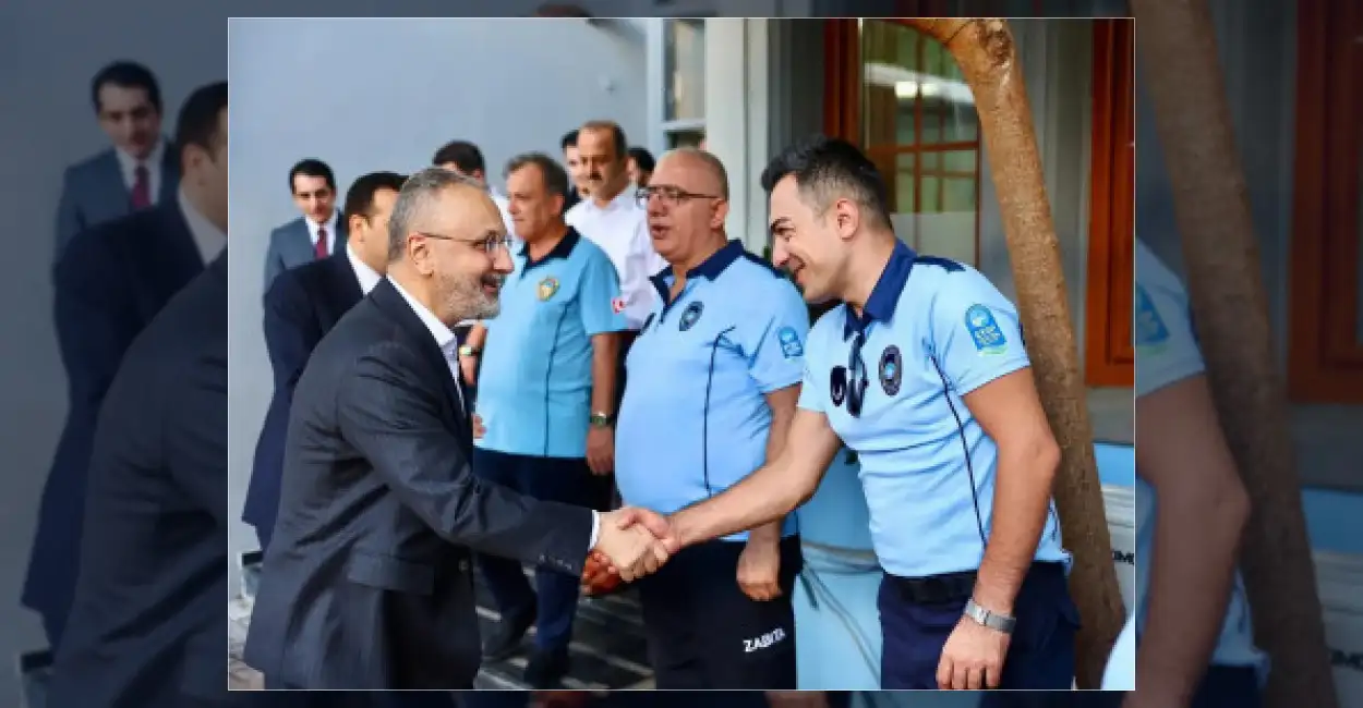 Başkan Özmen Zabıta Haftası’nda Personelle Buluştu
