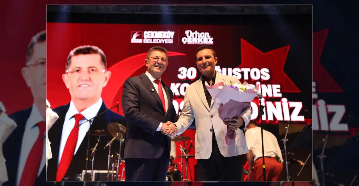 Çekmeköy’de 30 Ağustos Coşkusu: Rafet El Roman Sahne Aldı