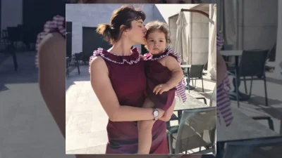 Ünlü oyuncu Gonca Vuslateri, kızı Asya Mone ile birlikte çekilen