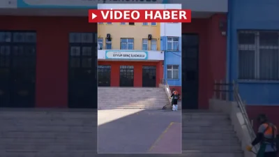 Kartal Belediyesi, ilçedeki okullarda yeni eğitim öğretim dönemi öncesinde bakım,