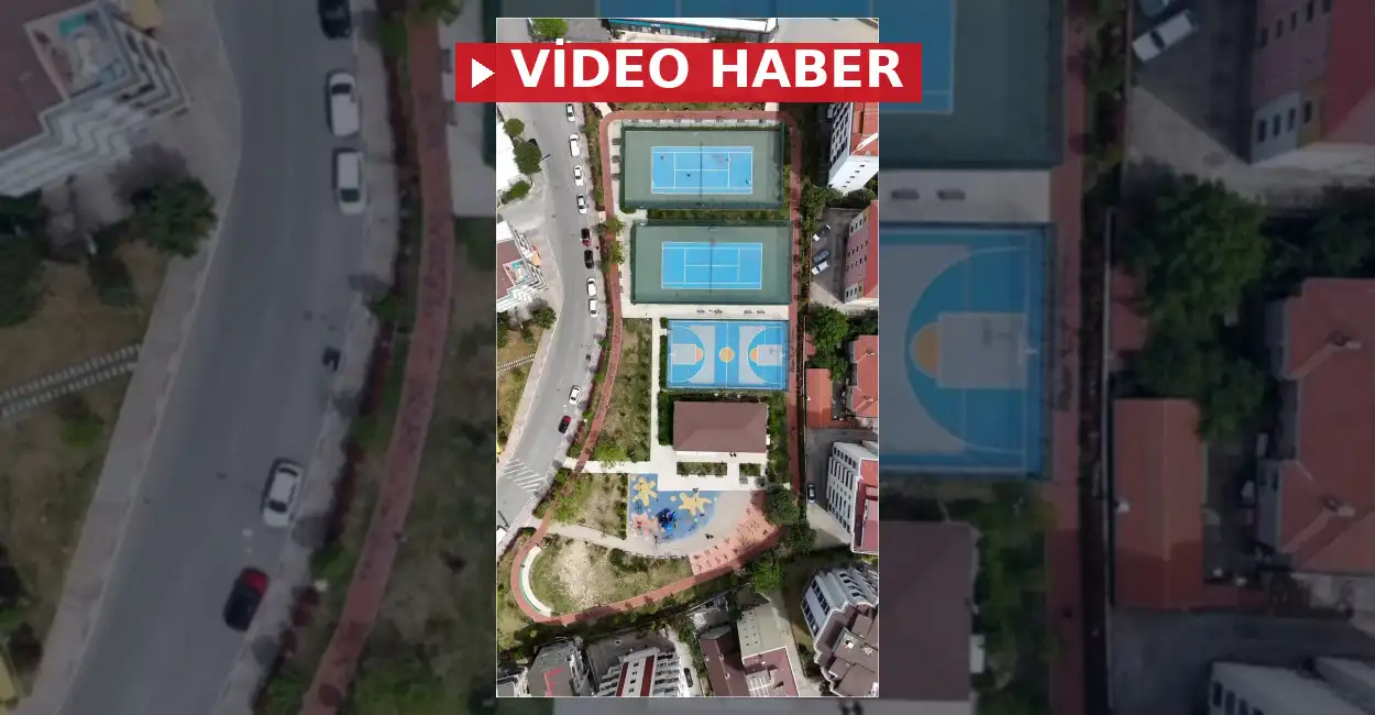 Kartal Belediyesi Karlıktepe Spor Parkı'nda ücretsiz tenis eğitimleri tüm hızıyla