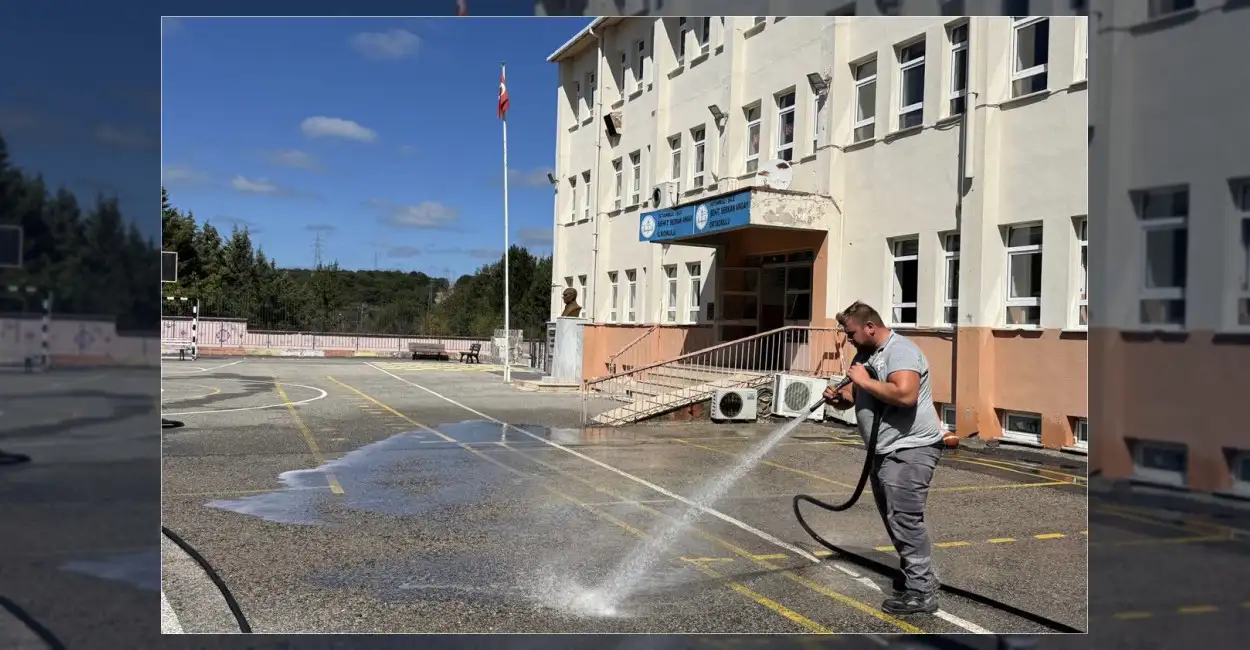 Şile Belediyesi, yeni eğitim-öğretim yılı öncesi ilçedeki okullarda temizlik, bakım,
