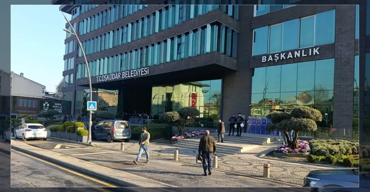 Üsküdar Belediyesi’ndeki soruşturmada 3 kişi tutuklandı