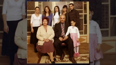 Türk televizyon tarihinin unutulmaz yapımları arasında yer alan Yaprak Dökümü