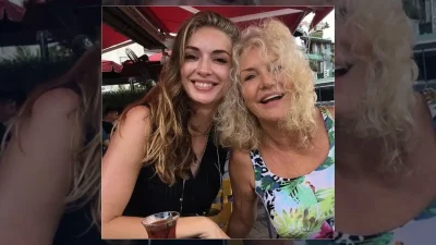 Oyuncu Yasemin Kay Allen, annesi Suna Yıldızoğlu'nun gençlik yıllarındaki hâliyle