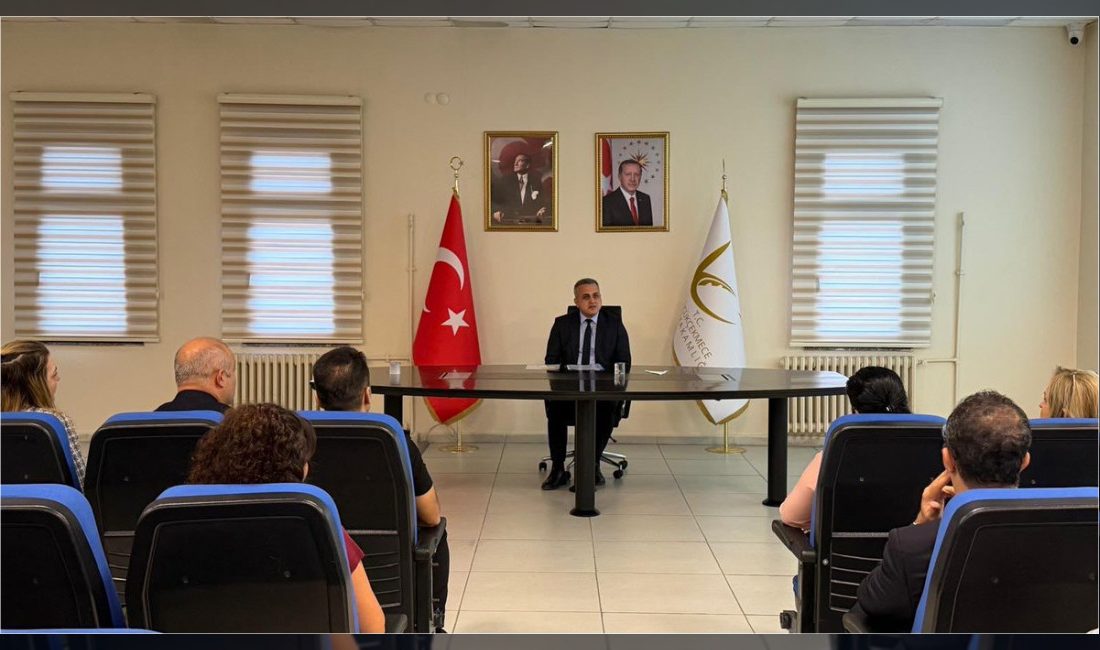 Küçükçekmece Kaymakamı Mustafa Anteplioğlu başkanlığında, ilgili kurum amirlerinin katılımıyla İlçe
